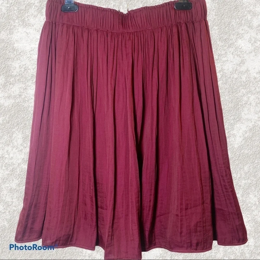 GAP Lightweight‎ Silky Flowy Maroon Red Skirt, Size Small (Tall)